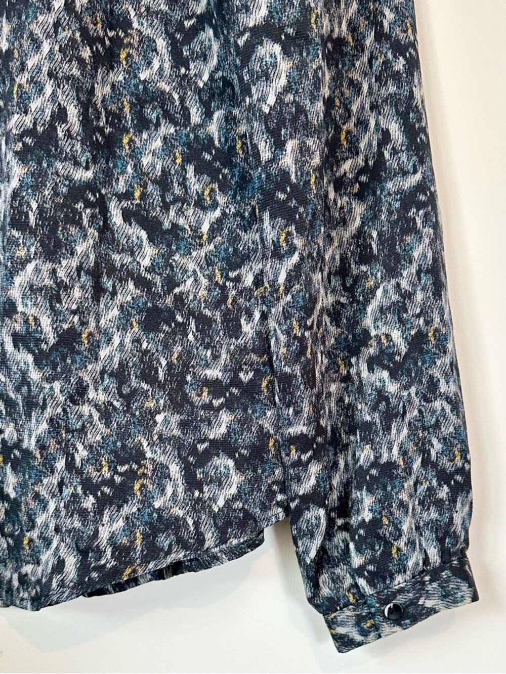 Theory Ruisa Caligula 100% Silk Blouse - Size: Small - Picture 8 of 11